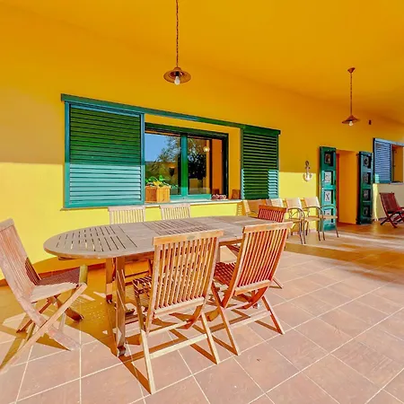 Family & Friends Getaway In